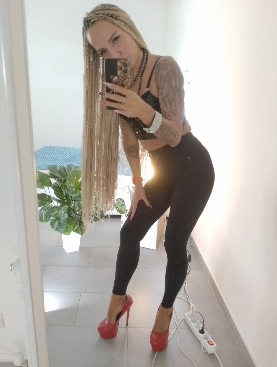 Image MonicaMaxwel 10