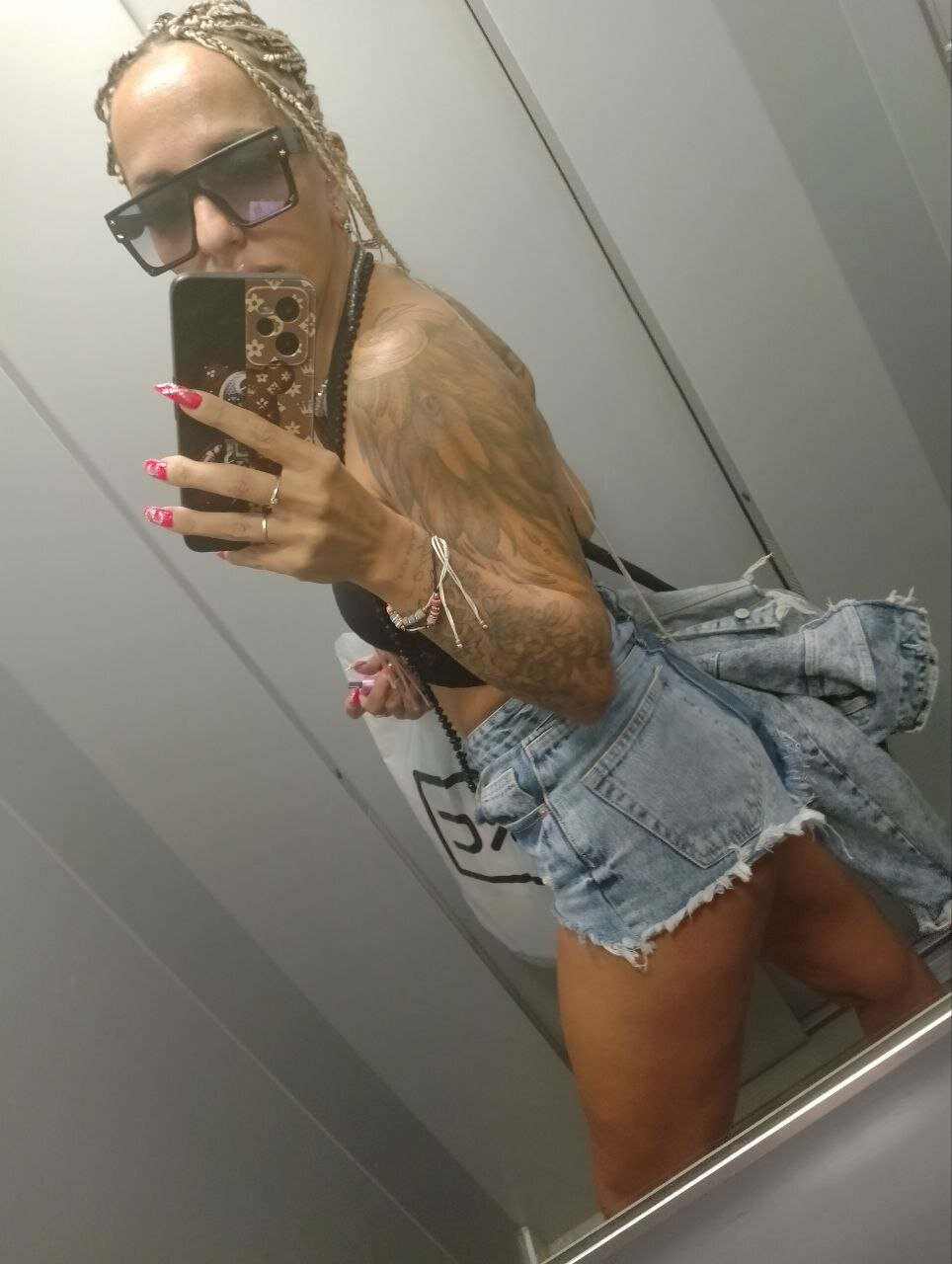 Image MonicaMaxwel 24