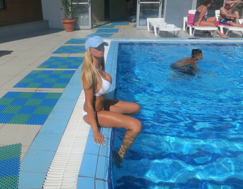 Profile of Tremendous_blondie